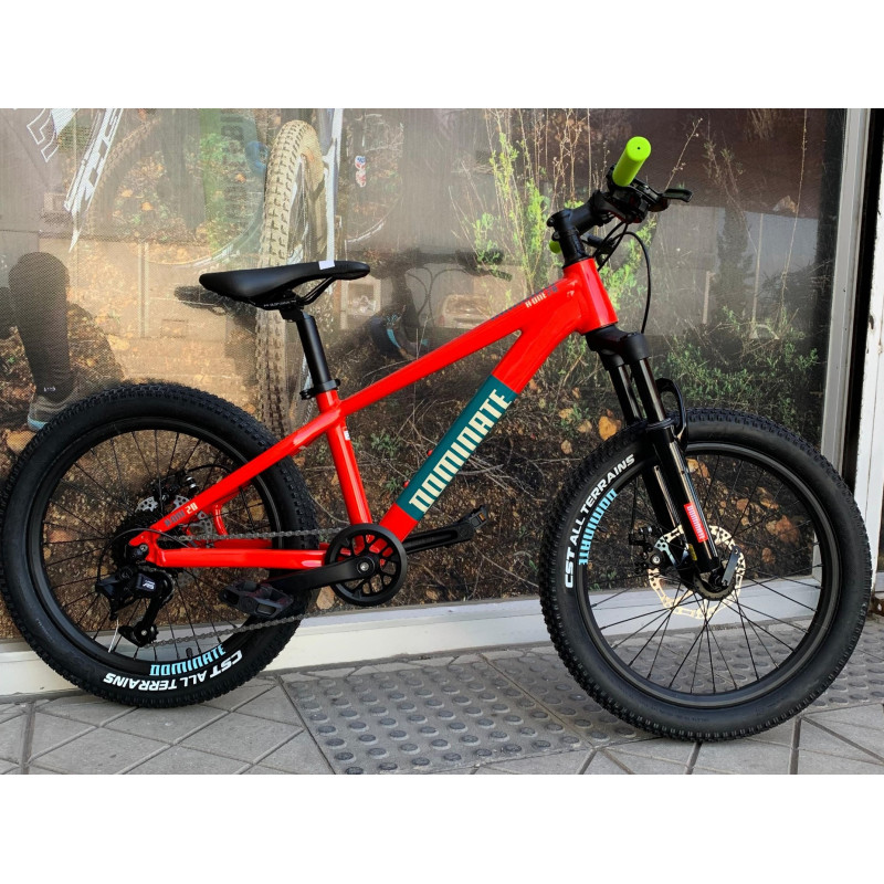 Bicicleta Dominate Kids Aro 20 - Neon Dark Red Bicicleta Dominate Kids Aro 20 - Neon Dark Red